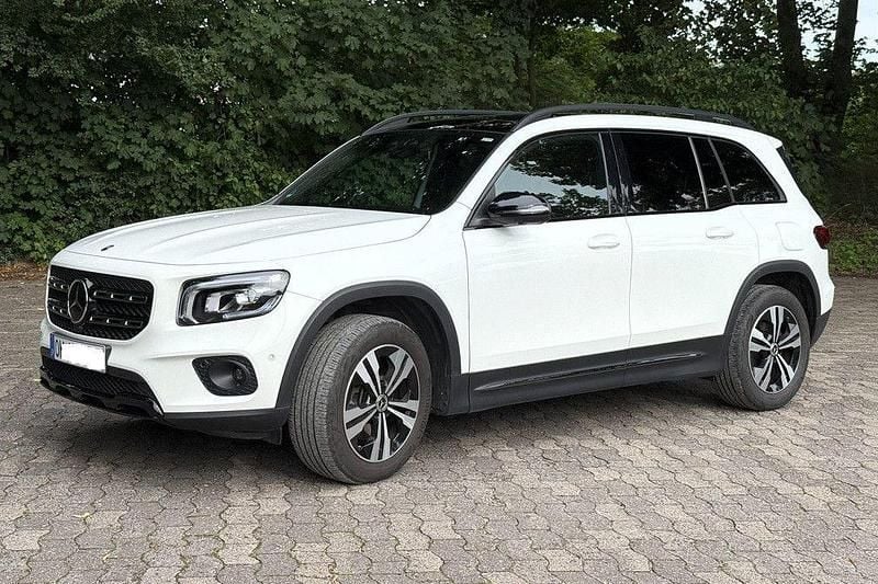 Weiß Gebraucht 2022 Mercedes GLB200 SUV | 34.950 € (Superpreis) - Bild 1/4