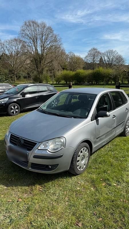 Second-hand VW Polo 68 CP (50 kW) 2007 Argintiu Hatchback