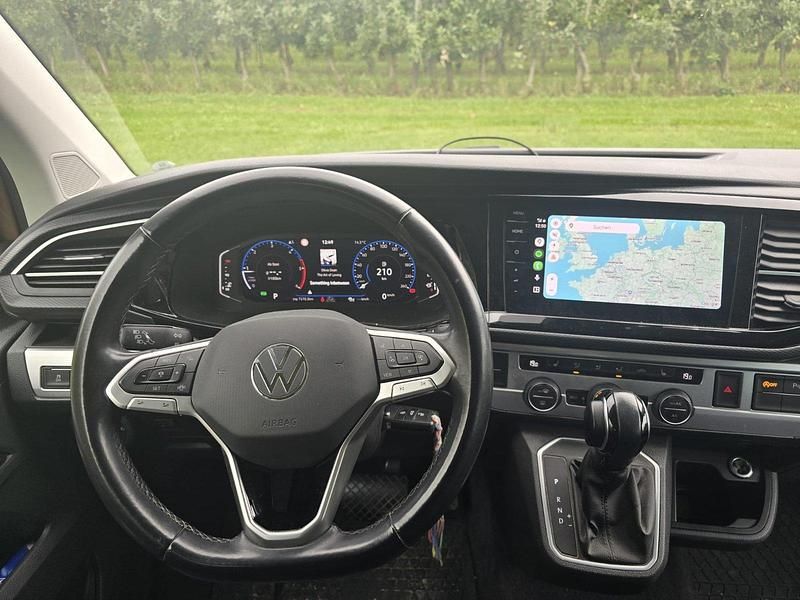 Gebraucht VW Multivan Comfortline 204 PS (150 kW) 2021 Braun Van