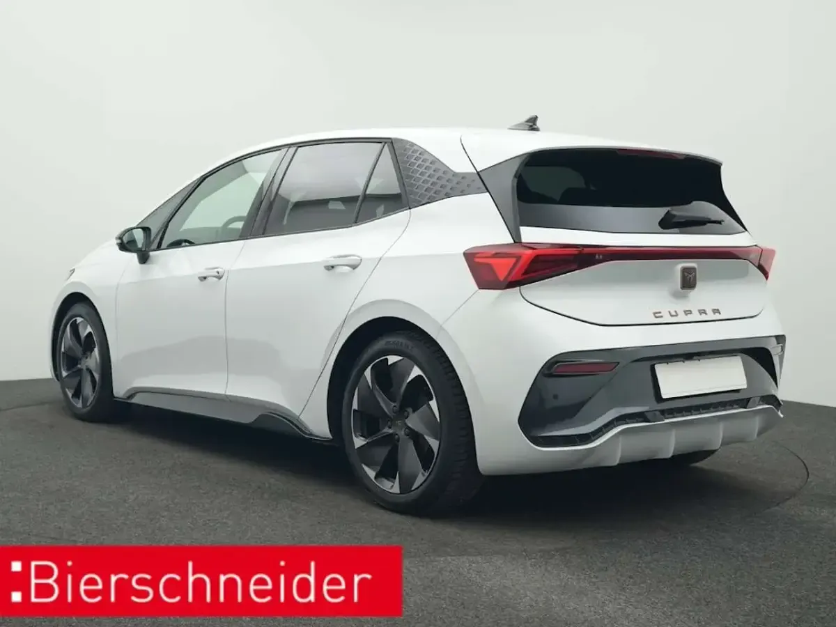 Usata Cupra Born 169 kW (231 CV) 2025 Bianco Utilitaria