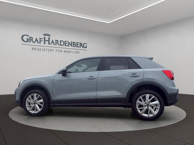 Neu Audi Q2 Sport 150 PS (110 kW) 2026 Grau SUV
