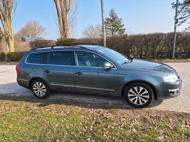 Gebraucht VW Passat 140 PS (102 kW) 2010 Silber Kombi