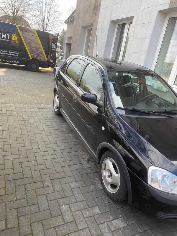 Gebraucht Opel Corsa 70 PS (51 kW) 2001 Schwarz Kleinwagen