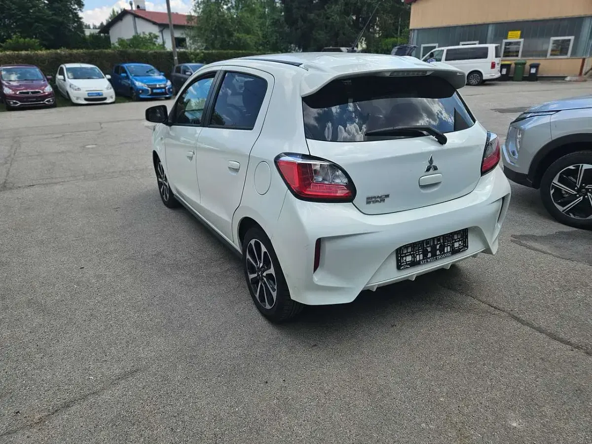 Gebraucht Mitsubishi Space Star Top 71 PS (52 kW) 2021 Islandweiss (s) Kleinwagen