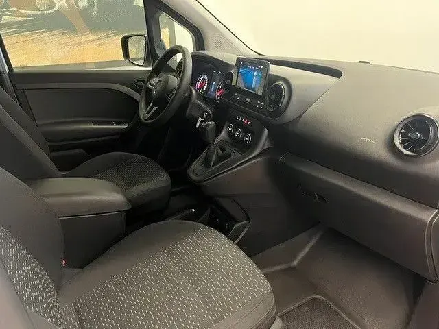 Gebraucht Mercedes Citan 110 95 PS (69 kW) 2024 Arktikweiss Van / Kleinbus
