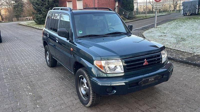 Grün Gebraucht 2004 Mitsubishi Pajero SUV | 4.490 € (Guter Preis) - Bild 1/4
