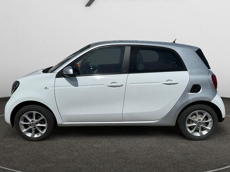 Usata Smart ForFour Basis 90 CV (66 kW) 2015 Argento Utilitaria