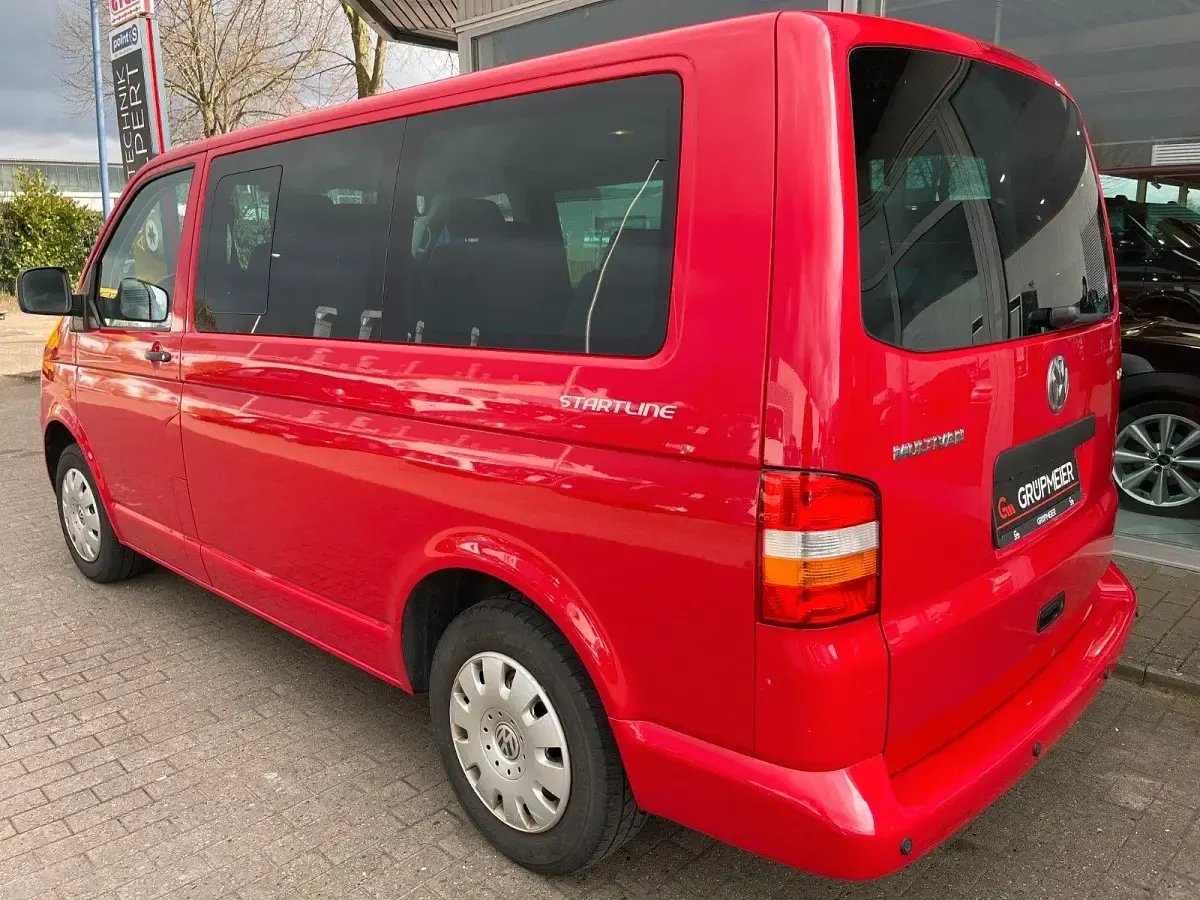 Gebraucht VW Multivan Startline 102 PS (75 kW) 2008 Rot Van / Kleinbus
