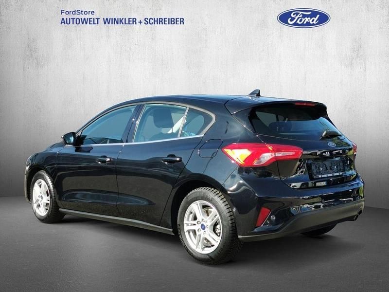 Gebraucht Ford Focus Cool & Connect 125 PS (91 kW) 2021 Obsidianschwarz metallic Limousine