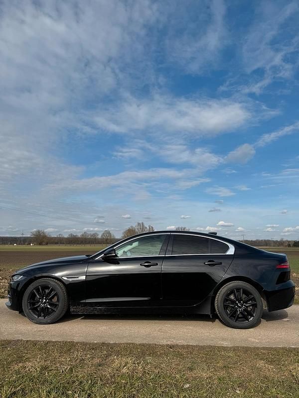Gebraucht Jaguar XE 250 PS (183 kW) 2019 Schwarz Limousine
