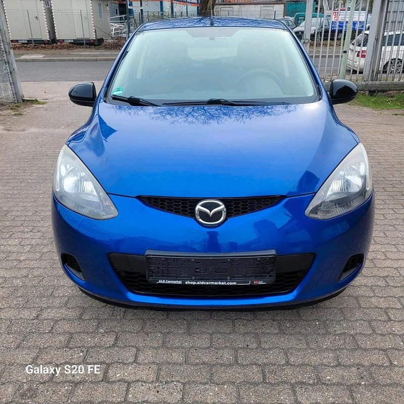 Usata Mazda 2 75 CV (55 kW) 2009 Blu Utilitaria