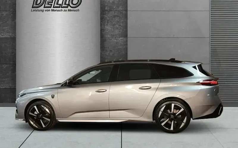 Gebraucht Peugeot e-308 SW GT 114 kW (156 PS) 2025 Silber Kombi