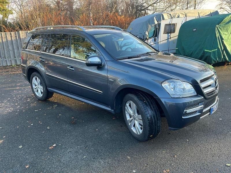 Gebraucht Mercedes GL350 211 PS (155 kW) 2010 Grau SUV