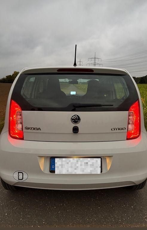 Weiß Gebraucht 2016 Skoda Citigo Kleinwagen | 4.800 € (Guter Preis) - Bild 1/4