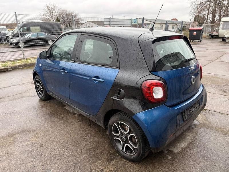 Second-hand Smart ForFour Basis 71 CP (52 kW) 2016 Hatchback