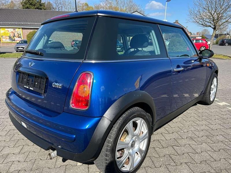 Gebraucht Mini ONE 90 PS (66 kW) 2003 Dunkelblau metallic Kleinwagen