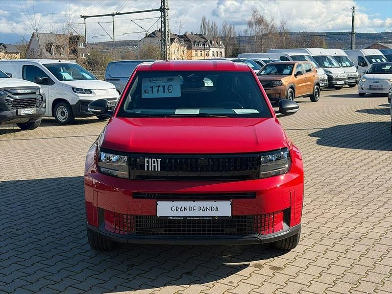 Neu Fiat Grande Panda Pop 110 PS (80 kW) 2026 Rot Kleinwagen