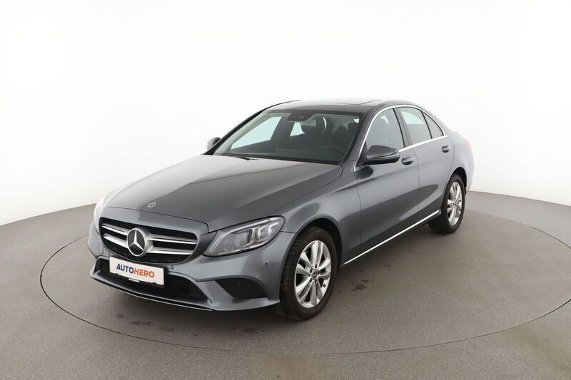 Grau Gebraucht 2019 Mercedes C200 Avantgarde Limousine | 25.390 € (Guter Preis) - Bild 1/4