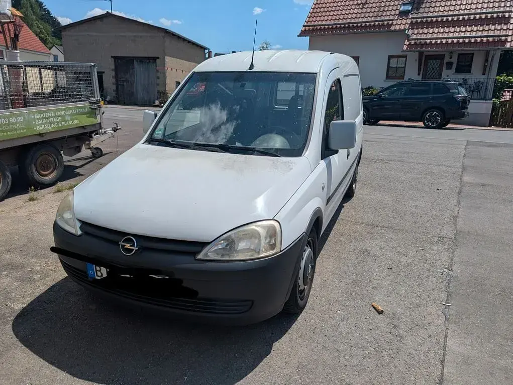 Gebraucht Opel Combo 75 PS (55 kW) 2011 Weiß Van / Kleinbus