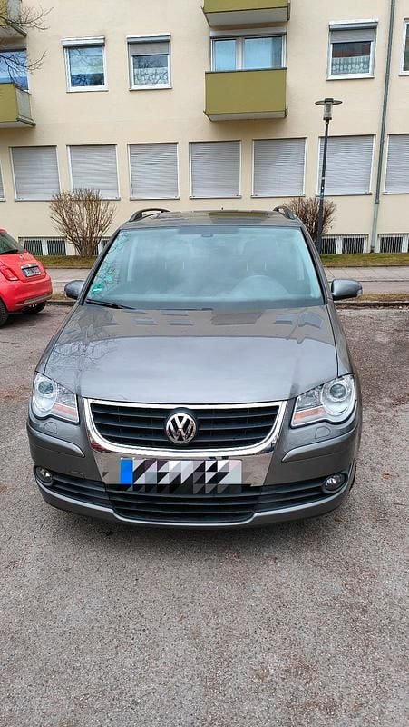 Grau Gebraucht 2009 VW Touran Van / Kleinbus | 2.500 € (Superpreis) - Bild 1/4