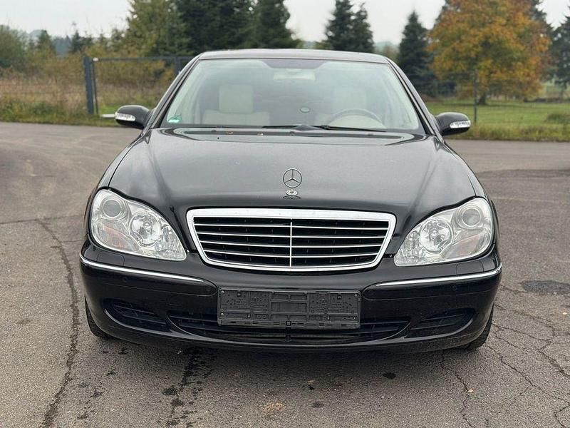 Schwarz Gebraucht 2004 Mercedes S320 Limousine | 2.400 € (Superpreis) - Bild 1/4