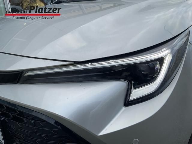 Neu Toyota Corolla Team 98 PS (72 kW) 2025 Silber Kombi