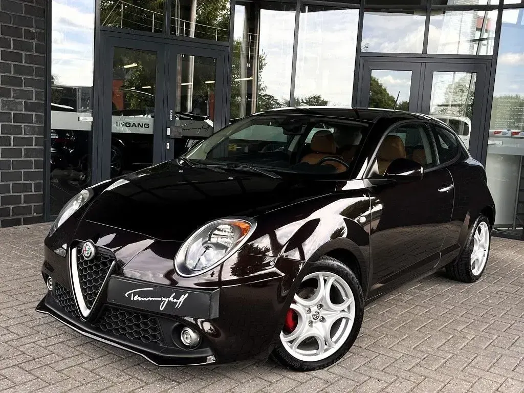 Gebraucht Alfa Romeo MiTo Exclusive 99 PS (72 kW) 2017 Schwarz Kleinwagen