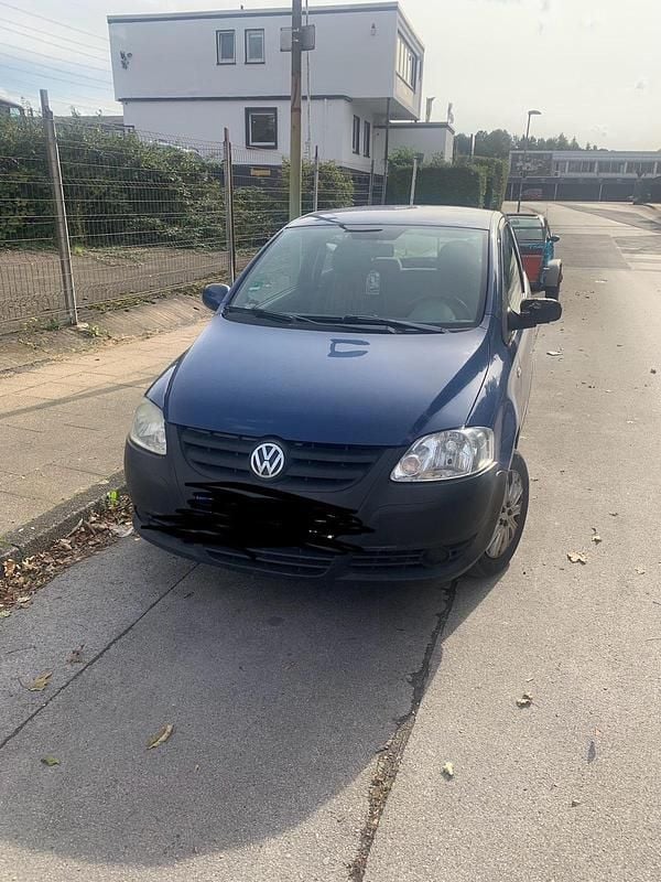 Blau Gebraucht 2005 VW Fox Kleinwagen | 250 € (Superpreis) - Bild 1/4