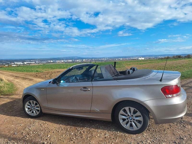 Gebraucht BMW 118 Cabriolet 143 PS (105 kW) 2008 Grau Cabrio