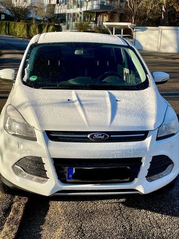 Gebraucht Ford Kuga Trend 150 PS (110 kW) 2014 Weiß SUV