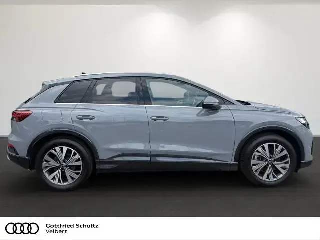 Gebraucht Audi Q4 e-tron Sport 150 kW (204 PS) 2023 Grau SUV