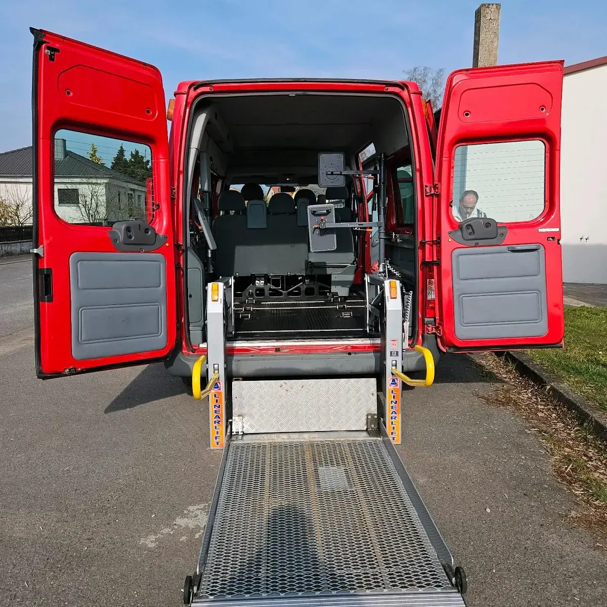 Gebraucht Ford Transit 2010 Rot Van / Kleinbus