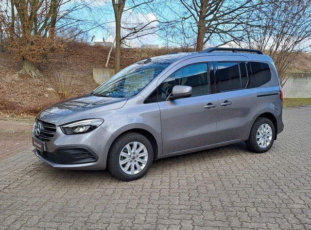 Gebraucht Mercedes T180 Progressive 131 PS (96 kW) 2023 Grau Van / Kleinbus