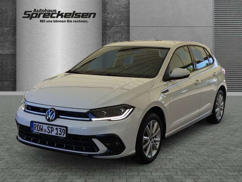 Pure white (weiß) Gebraucht 2023 VW Polo R-line Plus Kleinwagen | 22.990 € (Fairer Preis) - Bild 1/4