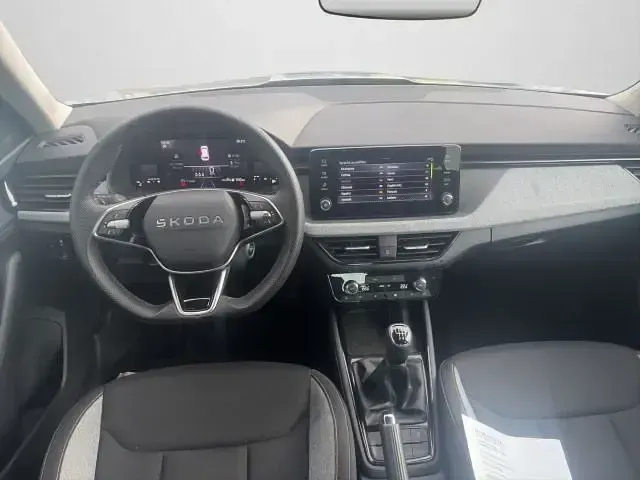 Gebraucht Skoda Kamiq Selection 116 PS (85 kW) 2025 Brillantsilber metallic SUV