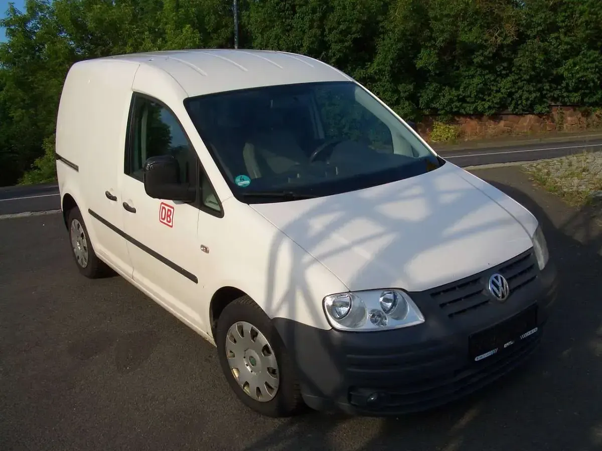 Gebraucht VW Caddy 105 PS (77 kW) 2009 Candyweiß Van / Kleinbus