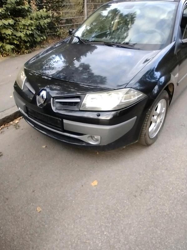 Schwarz Gebraucht 2008 Renault Mégane GrandTour Kombi | 1.500 € - Bild 1/4