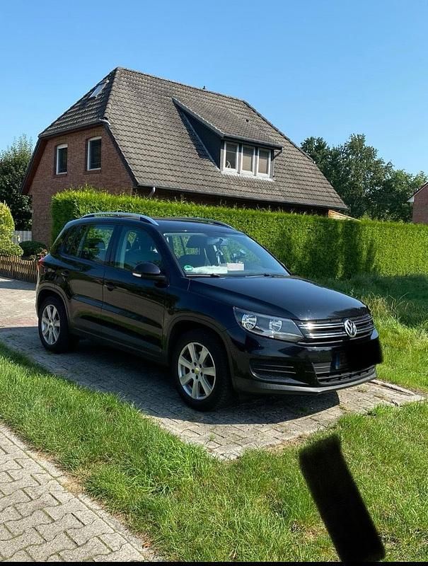 Schwarz Gebraucht 2014 VW Tiguan SUV | 10.500 € (Etwas zu teuer) - Bild 1/3