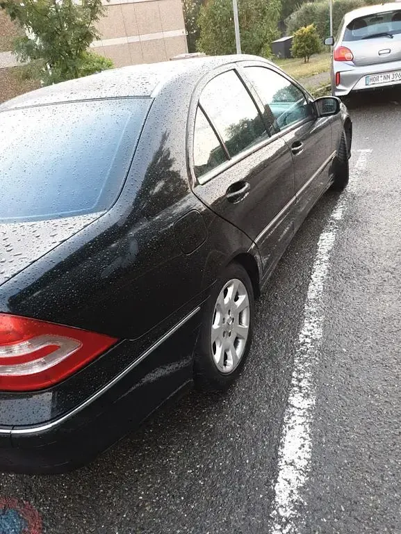 Gebraucht Mercedes C180 Classic 143 PS (105 kW) 2003 Schwarz Limousine
