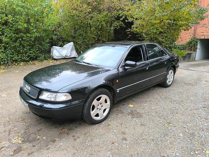 Schwarz Gebraucht 1998 Audi A8 Limousine | 3.999 € (Fairer Preis) - Bild 1/4