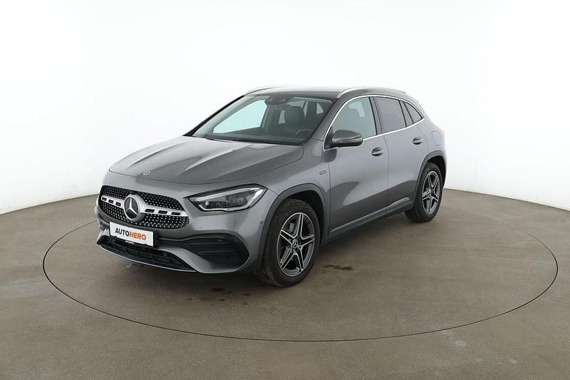 Gebraucht Mercedes GLA250 AMG line 218 PS (160 kW) 2021 SUV