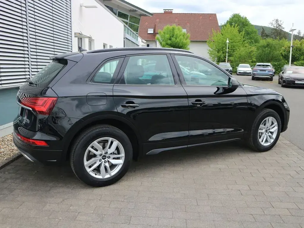 Gebraucht Audi Q5 299 PS (219 kW) 2023 Brillantschwarz SUV
