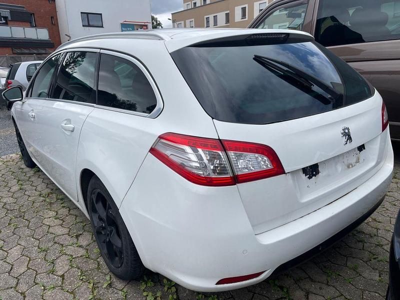 Gebraucht Peugeot 508 SW Active 111 PS (81 kW) 2011 Weiß Kombi