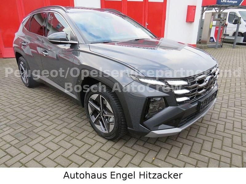Grau Gebraucht 2025 Hyundai Tucson Prime SUV | 31.590 € (Guter Preis) - Bild 1/4