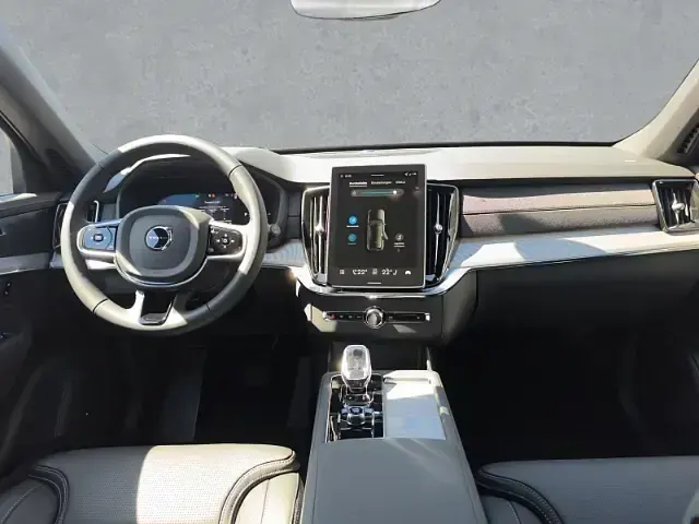 Neu Volvo XC90 Plus 455 PS (334 kW) 2026 Schwarz SUV