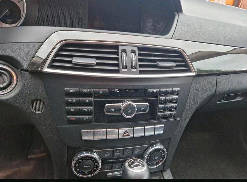 Gebraucht Mercedes C220 170 PS (125 kW) 2012 Schwarz Kombi