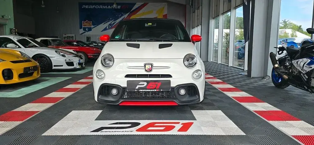 Gebraucht Abarth 595 Pista 160 PS (117 kW) 2019 Weiß Kleinwagen
