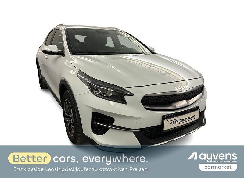 Carraraweiß Gebraucht 2022 Kia XCeed Vision SUV | 17.480 € (Guter Preis) - Bild 1/4
