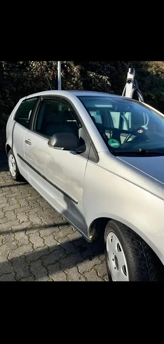 Gebraucht VW Polo 75 PS (55 kW) 2006 Silber Kleinwagen