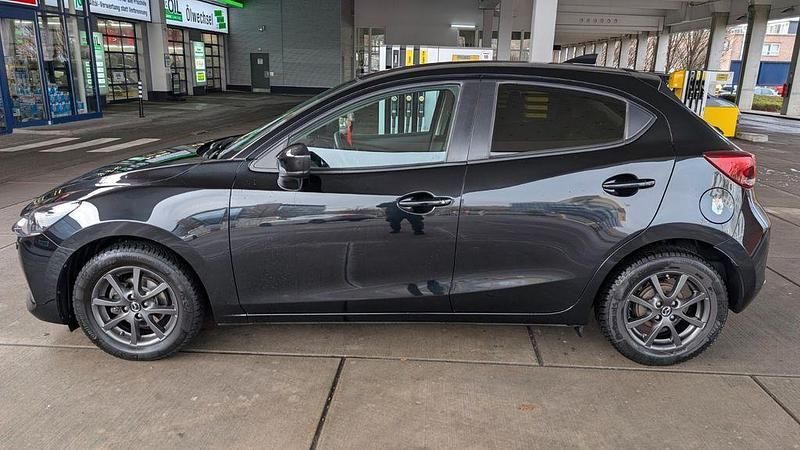 Gebraucht Mazda 2 Kizoku 90 PS (66 kW) 2020 Schwarz Limousine